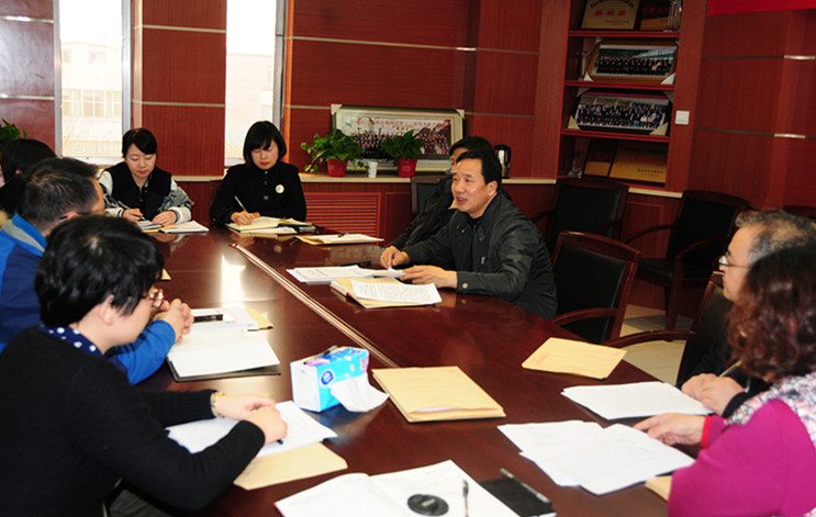 社市委召開入社積極分子培訓會 社市委召開入社積極分子培訓會