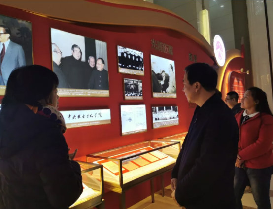 24_meitu_3.jpg 24_meitu_3.jpg