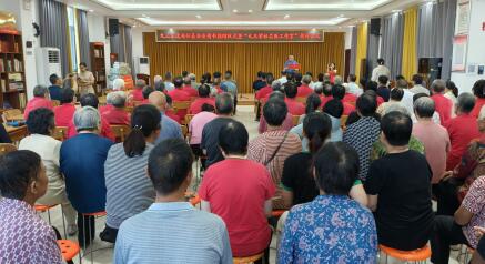 九三學(xué)社鄭州市委員會圖書捐贈儀式暨九三學(xué)社名醫(yī)工作室揭牌儀式在鄭舉行 九三學(xué)社鄭州市委員會圖書捐贈儀式暨九三學(xué)社名醫(yī)工作室揭牌儀式在鄭舉行